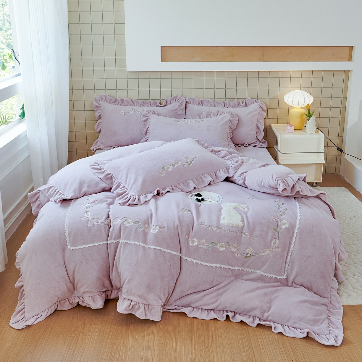 91家纺网 家纺一手货源 找家纺 （总）优姿家纺 2025新款11斤全消光韩版贴布绣保暖四件套- 茱迪