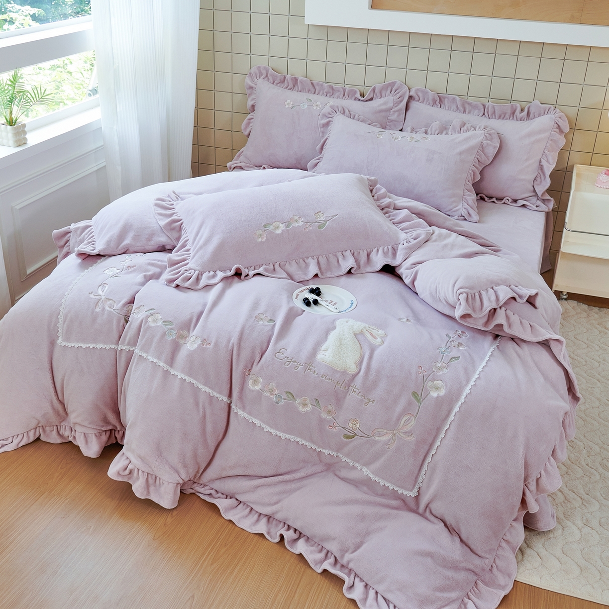 91家纺网 家纺一手货源 找家纺 （总）优姿家纺 2025新款11斤全消光韩版贴布绣保暖四件套- 茱迪