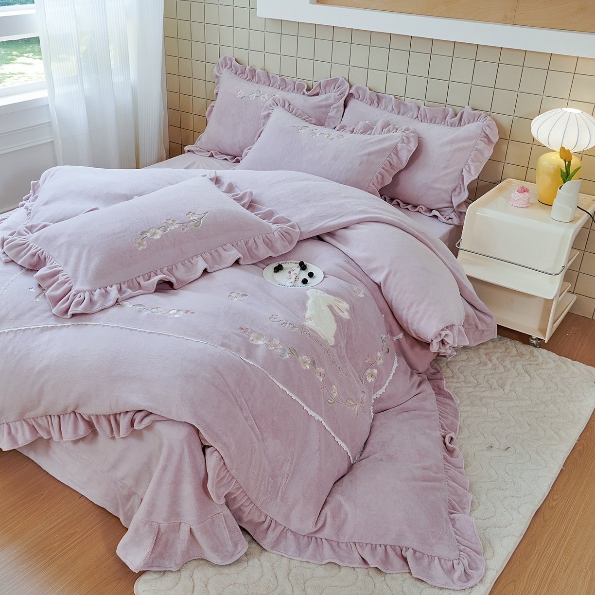 91家纺网 家纺一手货源 找家纺 （总）优姿家纺 2025新款11斤全消光韩版贴布绣保暖四件套- 茱迪