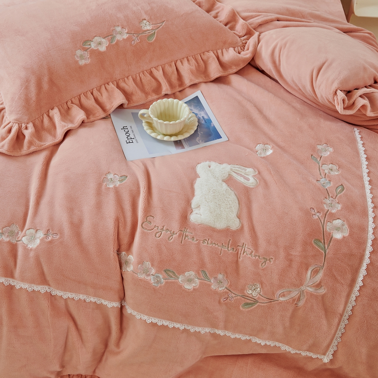 91家纺网 家纺一手货源 找家纺 优姿家纺 2025新款11斤全消光韩版贴布绣保暖四件套- 茱迪 西柚桔