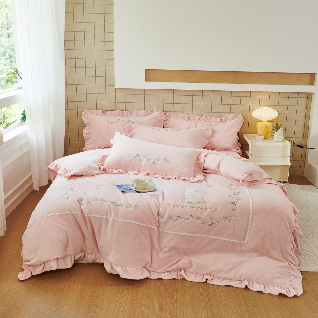 优姿家纺 2025新款11斤全消光韩版贴布绣保暖四件套- 茱迪 樱粉