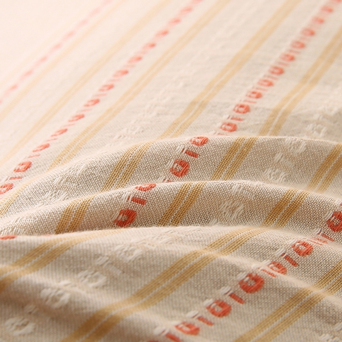 91家纺网 家纺一手货源 找家纺 金牛枕芯 2025新款全棉立体条纹荞麦糖果枕枕头枕芯 咖色