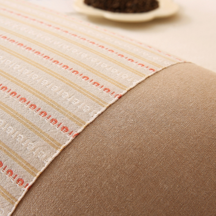 91家纺网 家纺一手货源 找家纺 金牛枕芯 2025新款全棉立体条纹荞麦糖果枕枕头枕芯 咖色