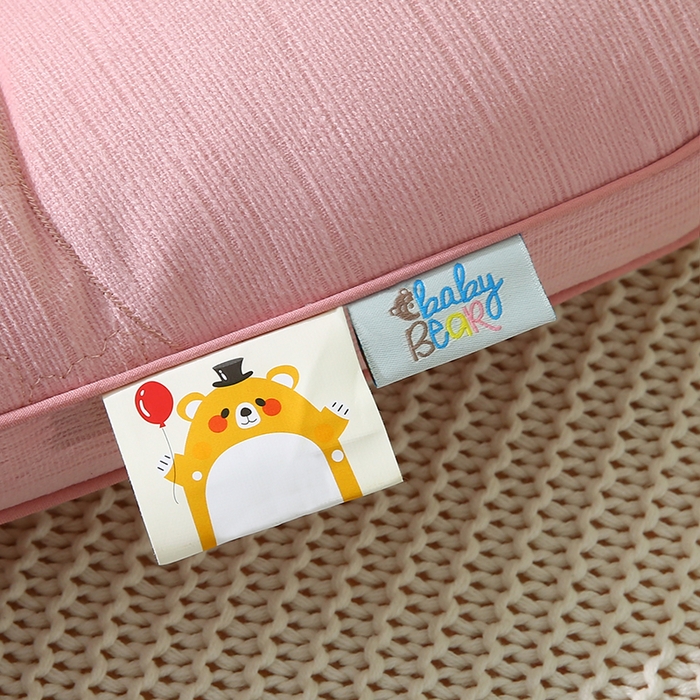 91家纺网 家纺一手货源 找家纺 金牛枕芯 2025新款贴布绣儿童枕芯枕头亲肤舒适安抚儿童枕 小奶熊-粉色