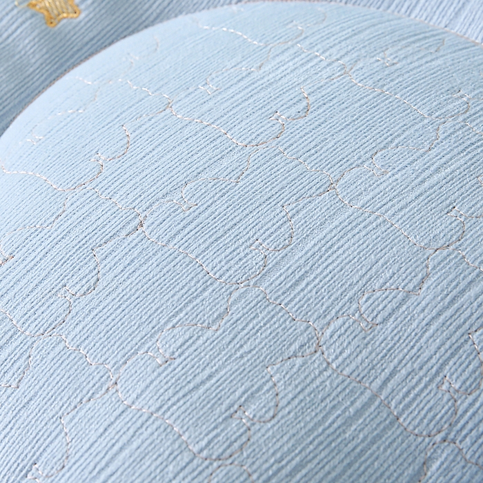 91家纺网 家纺一手货源 找家纺 金牛枕芯 2025新款贴布绣儿童枕芯枕头亲肤舒适安抚儿童枕 小奶熊-蓝色