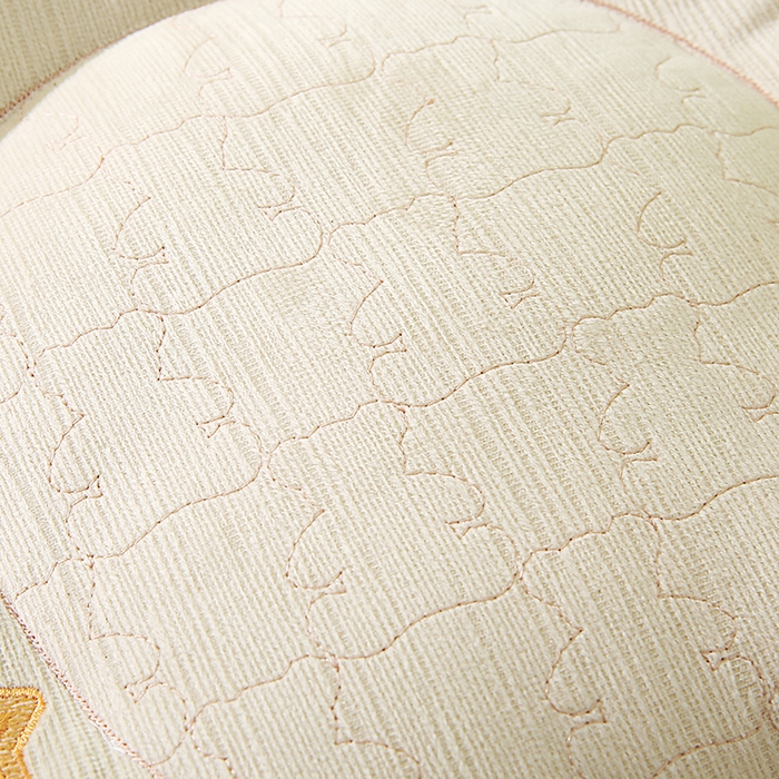 91家纺网 家纺一手货源 找家纺 金牛枕芯 2025新款贴布绣儿童枕芯枕头亲肤舒适安抚儿童枕 小奶熊-米色