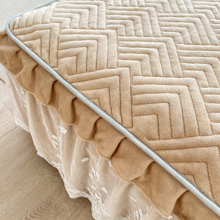 91家纺网 家纺一手货源 找家纺 家之硕家纺2025秋冬款多功能牛奶绒可拆卸式床笠床裙 奶咖