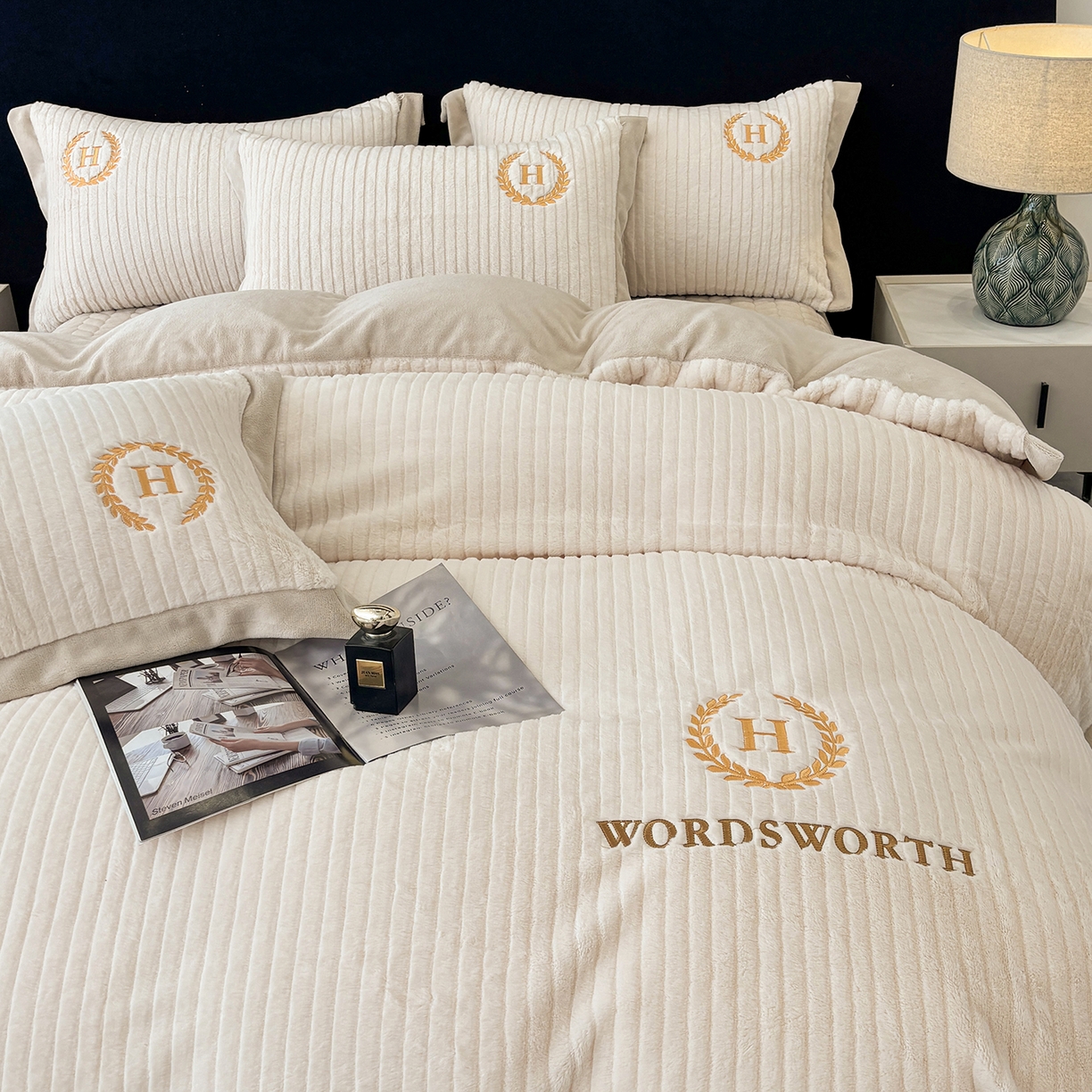 91家纺网 家纺一手货源 找家纺 金艾草 2025新款纯色兔毛宽边刺绣床盖款四件套【工艺款】-铂爵 铂爵-米咖