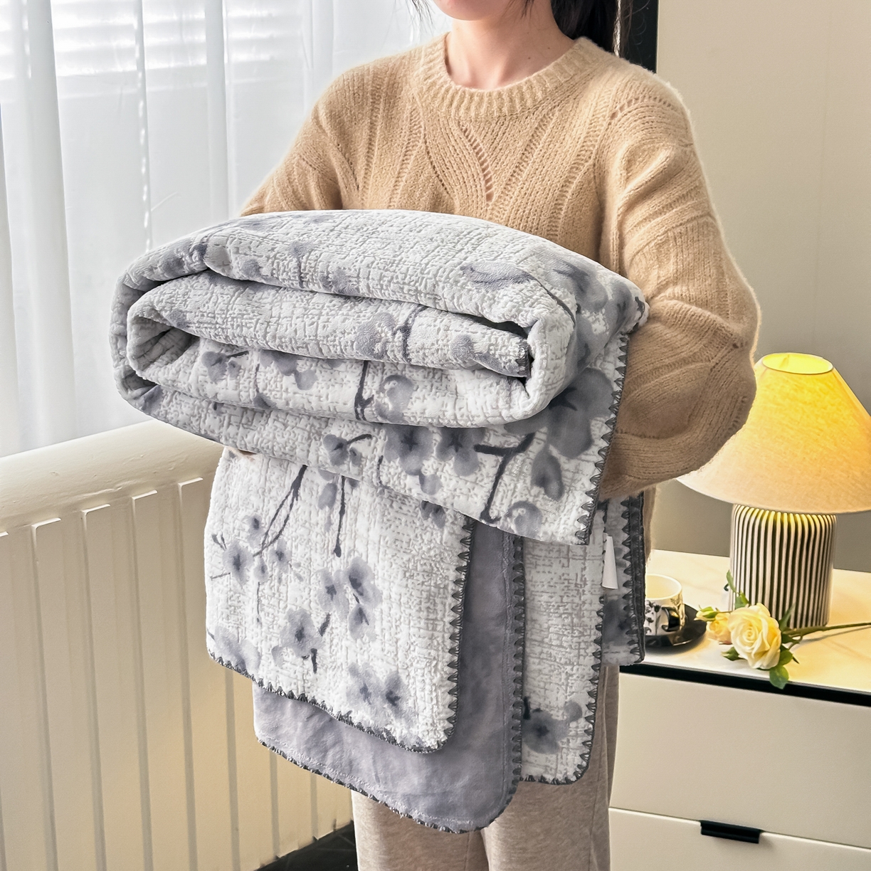 91家纺网 家纺一手货源 找家纺 （总）卓缦家纺 2025新款高克重双层牛奶绒毛毯加厚冬季毛毯四季毯办公室午休毯牛奶绒床单