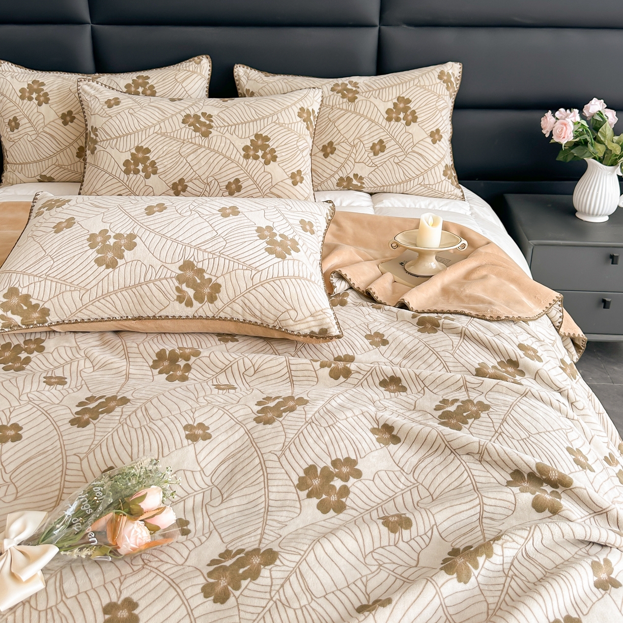 91家纺网 家纺一手货源 找家纺 卓缦家纺 2025新款高克重双层牛奶绒毛毯加厚冬季毛毯四季毯办公室午休毯牛奶绒床单 清新叶语-咖