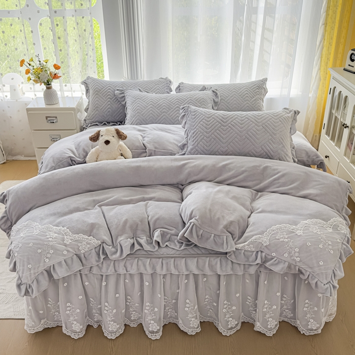 91家纺网 家纺一手货源 找家纺 （总）家之硕 2025秋冬款多功能牛奶绒可拆卸式床笠床裙四件套