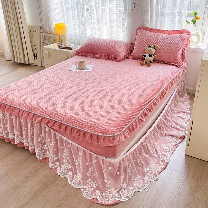 91家纺网 家纺一手货源 找家纺 家之硕 2025秋冬款多功能牛奶绒可拆卸式床笠床裙四件套 豆沙粉