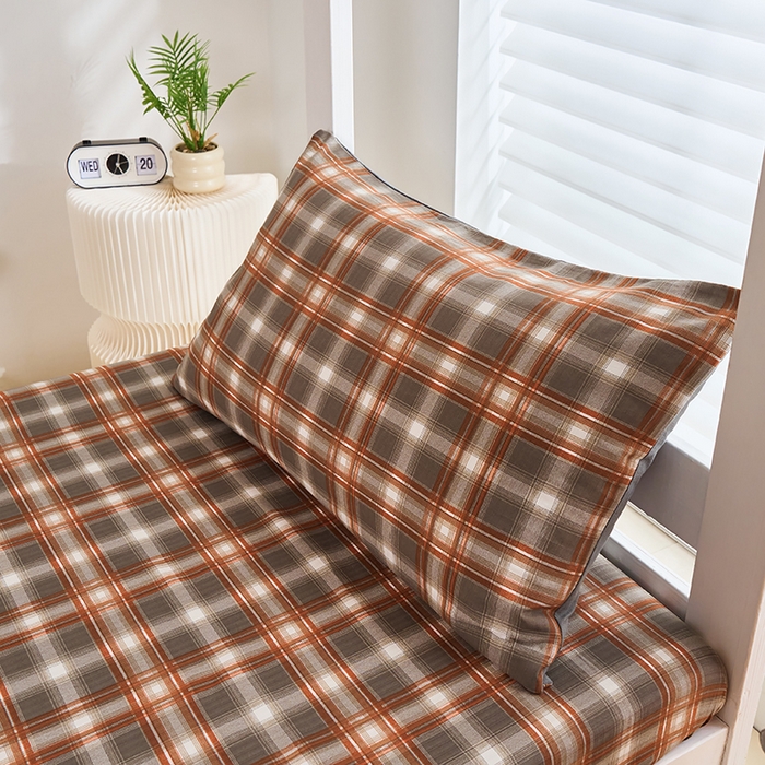 91家纺网 家纺一手货源 找家纺 卢赛尔 2025新款简约格子水洗学生季学生宿舍三件套 复古-棕