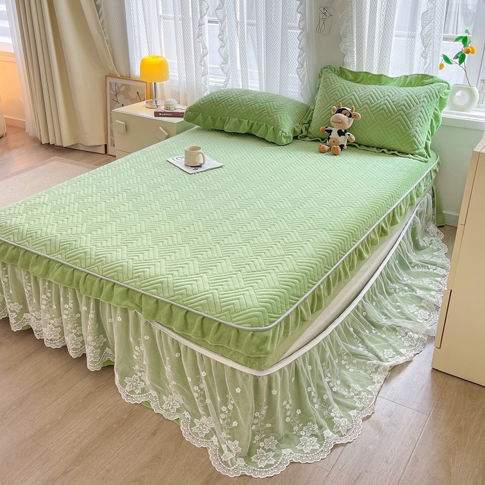 91家纺网 家纺一手货源 找家纺 家之硕 2025秋冬款多功能牛奶绒可拆卸式床笠床裙四件套 抹茶绿