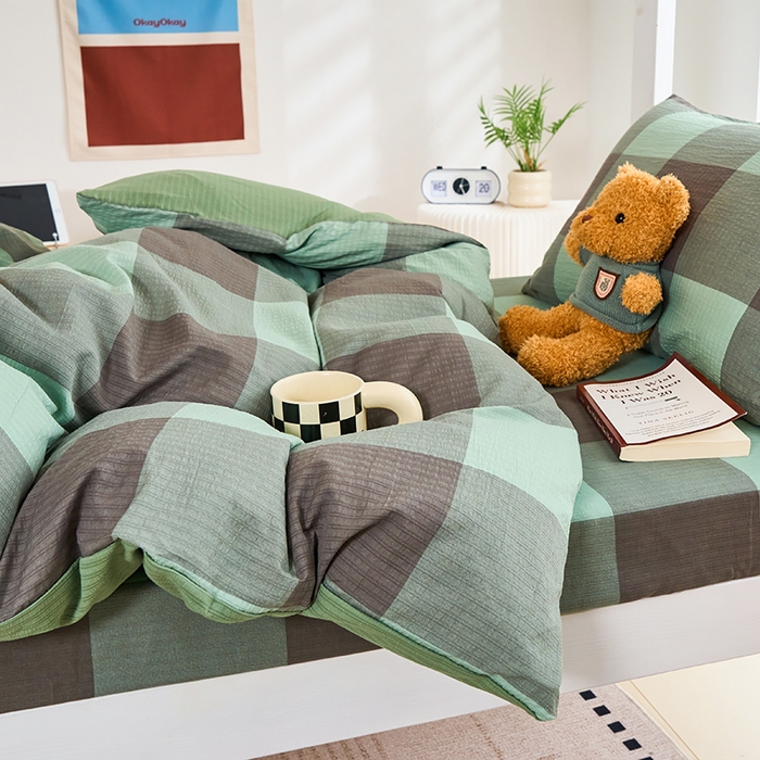 91家纺网 家纺一手货源 找家纺 卢赛尔 2025新款简约格子水洗学生季学生宿舍三件套 赫本-绿