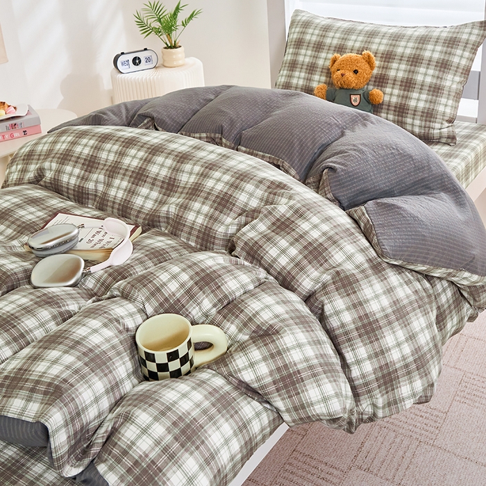 91家纺网 家纺一手货源 找家纺 卢赛尔 2025新款简约格子水洗学生季学生宿舍三件套 简爱-棕