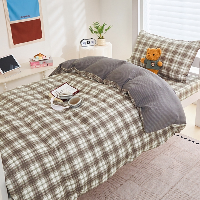 91家纺网 家纺一手货源 找家纺 卢赛尔 2025新款简约格子水洗学生季学生宿舍三件套 简爱-棕