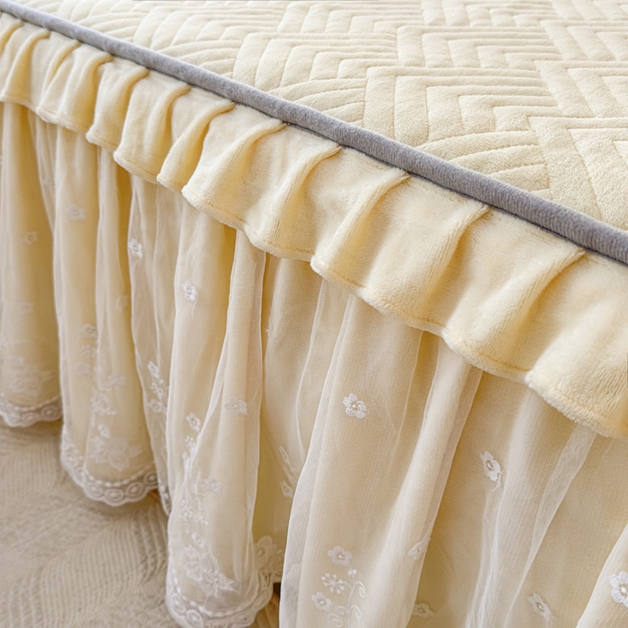 91家纺网 家纺一手货源 找家纺 家之硕 2025秋冬款多功能牛奶绒可拆卸式床笠床裙四件套 杏黄