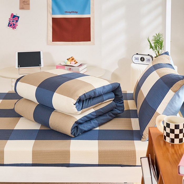 91家纺网 家纺一手货源 找家纺 卢赛尔 2025新款简约格子水洗学生季学生宿舍三件套 圣代-蓝