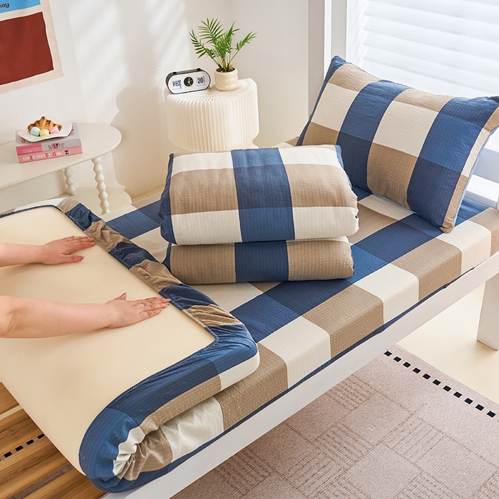 91家纺网 家纺一手货源 找家纺 卢赛尔 2025新款简约格子水洗学生季学生宿舍三件套 圣代-蓝