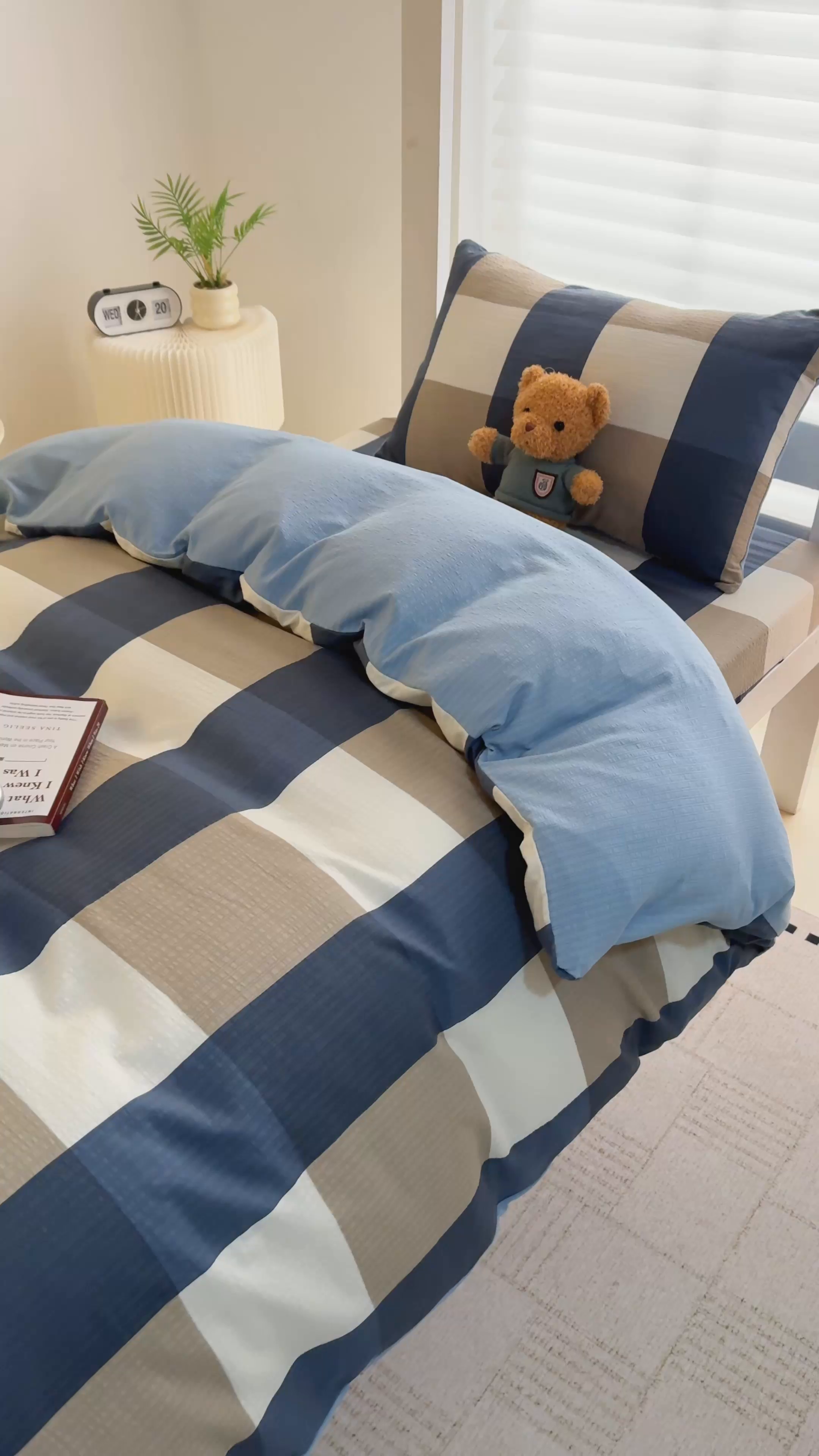 91家纺网 家纺一手货源 找家纺 卢赛尔 2025新款简约格子水洗学生季学生宿舍三件套 圣代-蓝