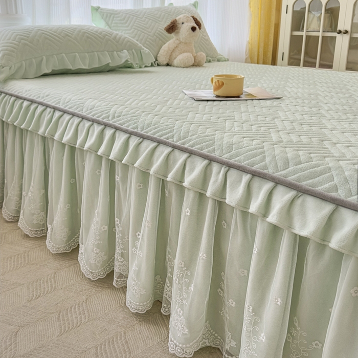 91家纺网 家纺一手货源 找家纺 （总）家之硕 2025秋冬款多功能牛奶绒可拆卸式床笠床裙四件套