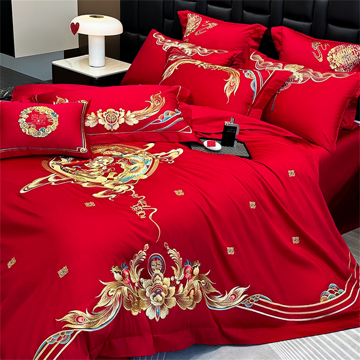 91家纺网 家纺一手货源 找家纺 美娘阁 2025新款长绒棉全棉贡缎提花款新中式古典韵味精美刺绣婚庆四件套-系列二 金玉满堂