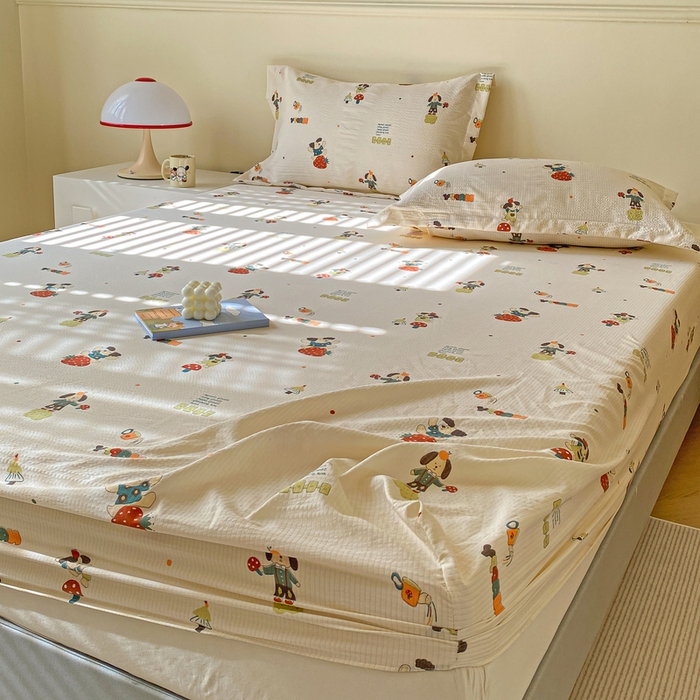 91家纺网 家纺一手货源 找家纺 恬澳家纺 2025新款A类印花泡泡棉床笠-场景一 布丁狗