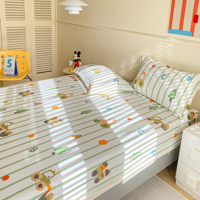 91家纺网 家纺一手货源 找家纺 恬澳家纺 2025新款A类印花泡泡棉床笠-场景一 工程车队