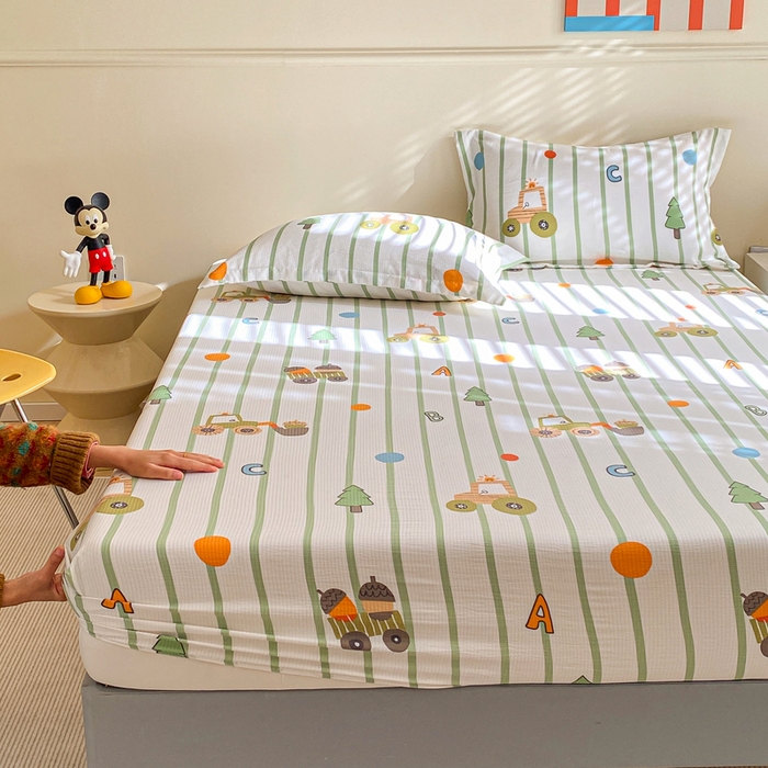 91家纺网 家纺一手货源 找家纺 恬澳家纺 2025新款A类印花泡泡棉床笠-场景一 工程车队