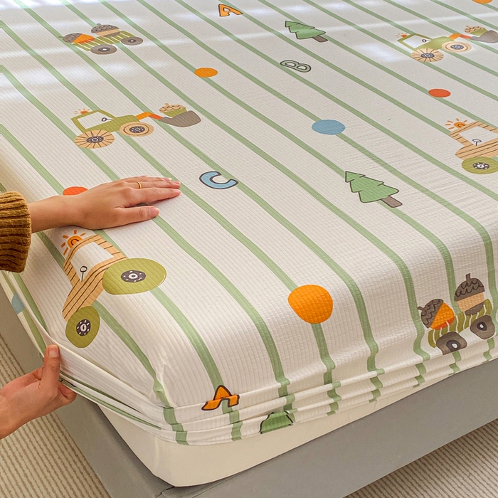 91家纺网 家纺一手货源 找家纺 恬澳家纺 2025新款A类印花泡泡棉床笠-场景一 工程车队