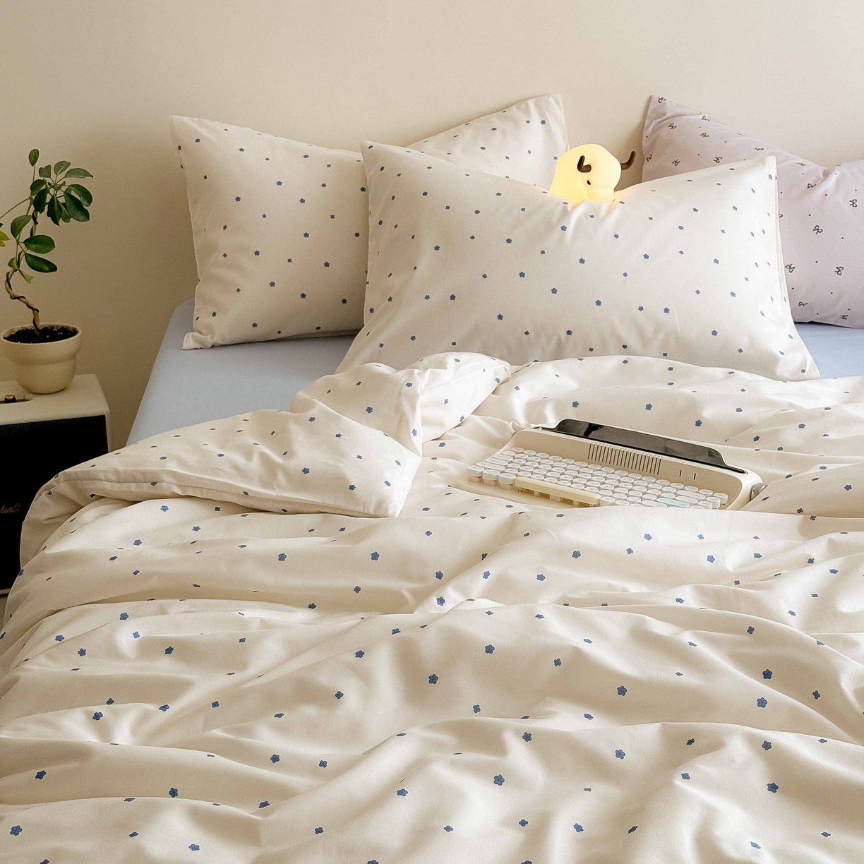 91家纺网 家纺一手货源 找家纺 Mr.pig猪先生水洗棉 2025新款小清新全棉四件套 蓝小花