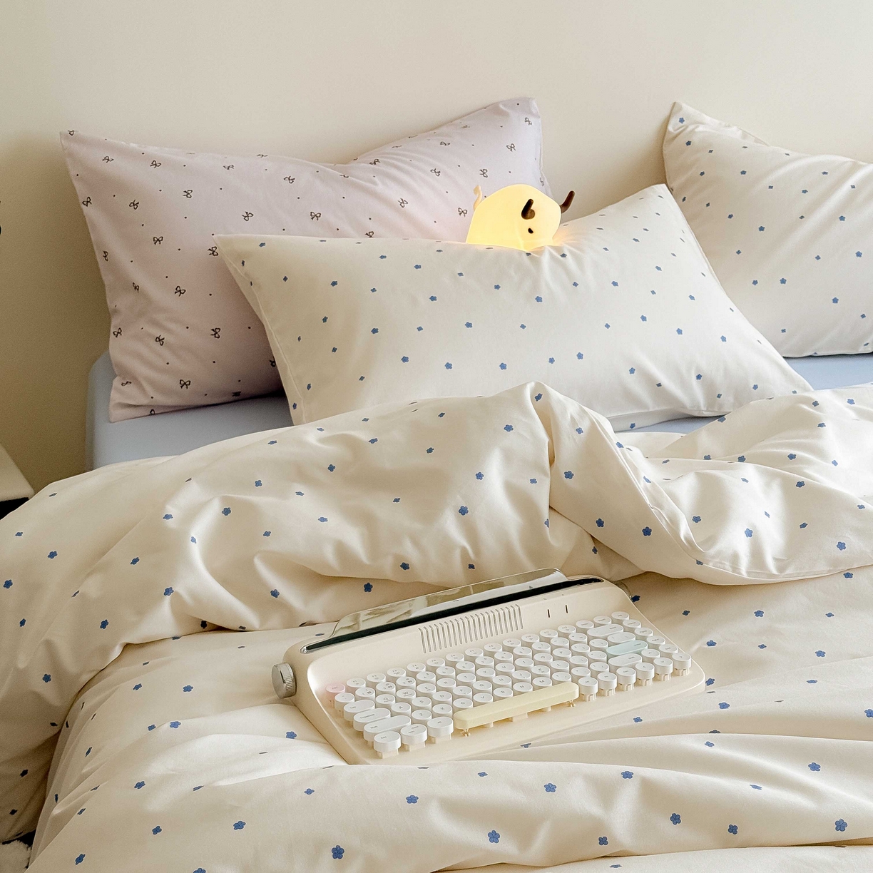 91家纺网 家纺一手货源 找家纺 Mr.pig猪先生水洗棉 2025新款小清新全棉四件套 蓝小花