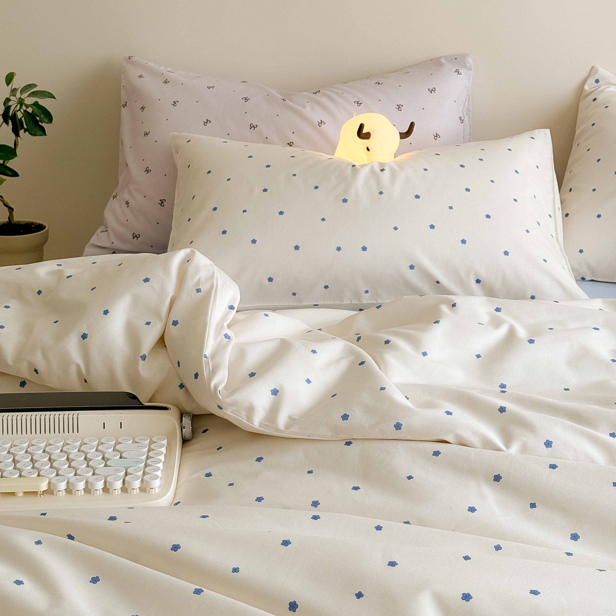 91家纺网 家纺一手货源 找家纺 Mr.pig猪先生水洗棉 2025新款小清新全棉四件套 蓝小花