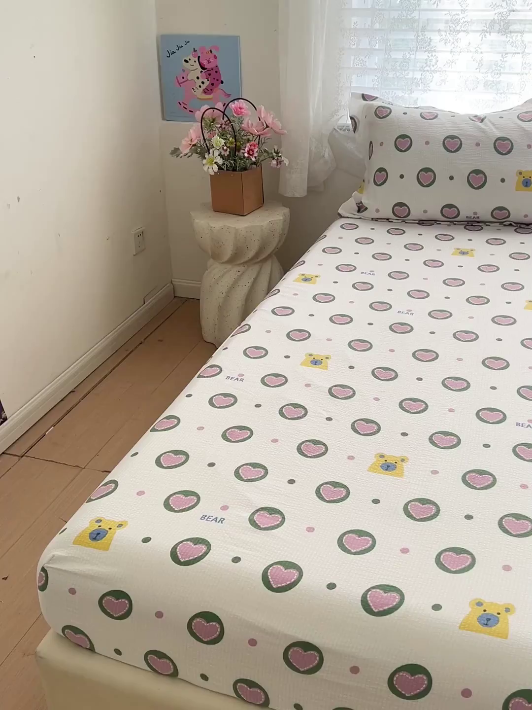 91家纺网 家纺一手货源 找家纺 （总）恬澳家纺 2025新款A类印花泡泡棉床笠-场景二