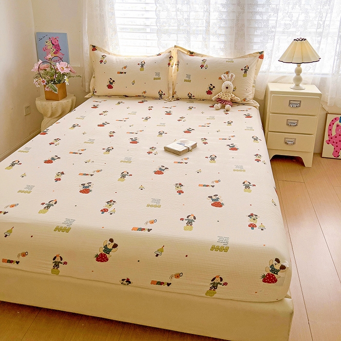 91家纺网 家纺一手货源 找家纺 恬澳家纺 2025新款A类印花泡泡棉床笠-场景二 布丁狗