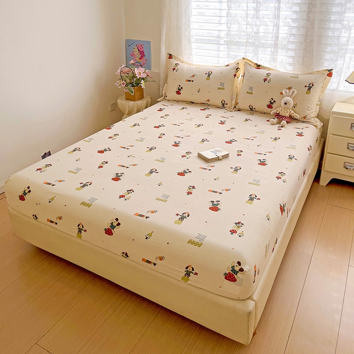 91家纺网 家纺一手货源 找家纺 恬澳家纺 2025新款A类印花泡泡棉床笠-场景二 布丁狗