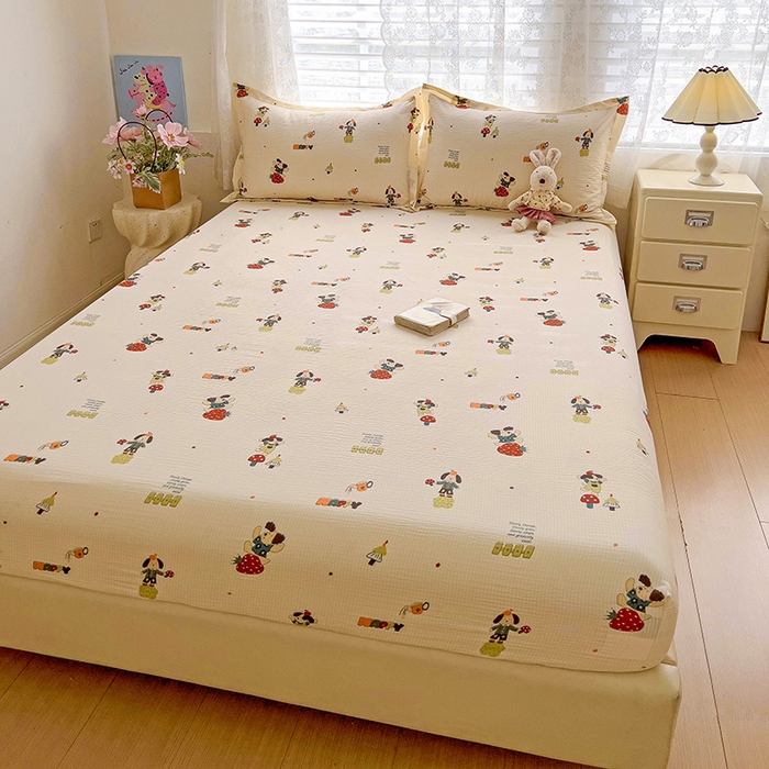 91家纺网 家纺一手货源 找家纺 恬澳家纺 2025新款A类印花泡泡棉床笠-场景二 布丁狗