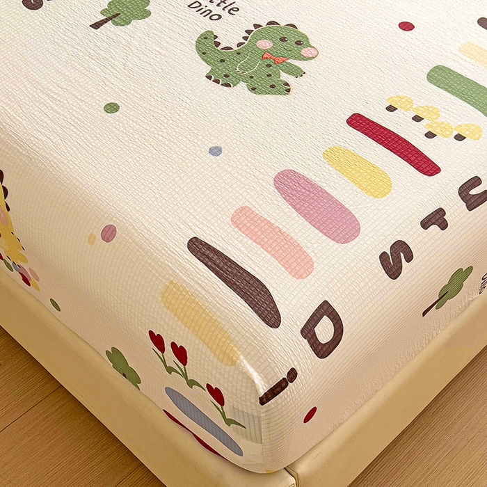 91家纺网 家纺一手货源 找家纺 恬澳家纺 2025新款A类印花泡泡棉床笠-场景二 恐龙宝贝