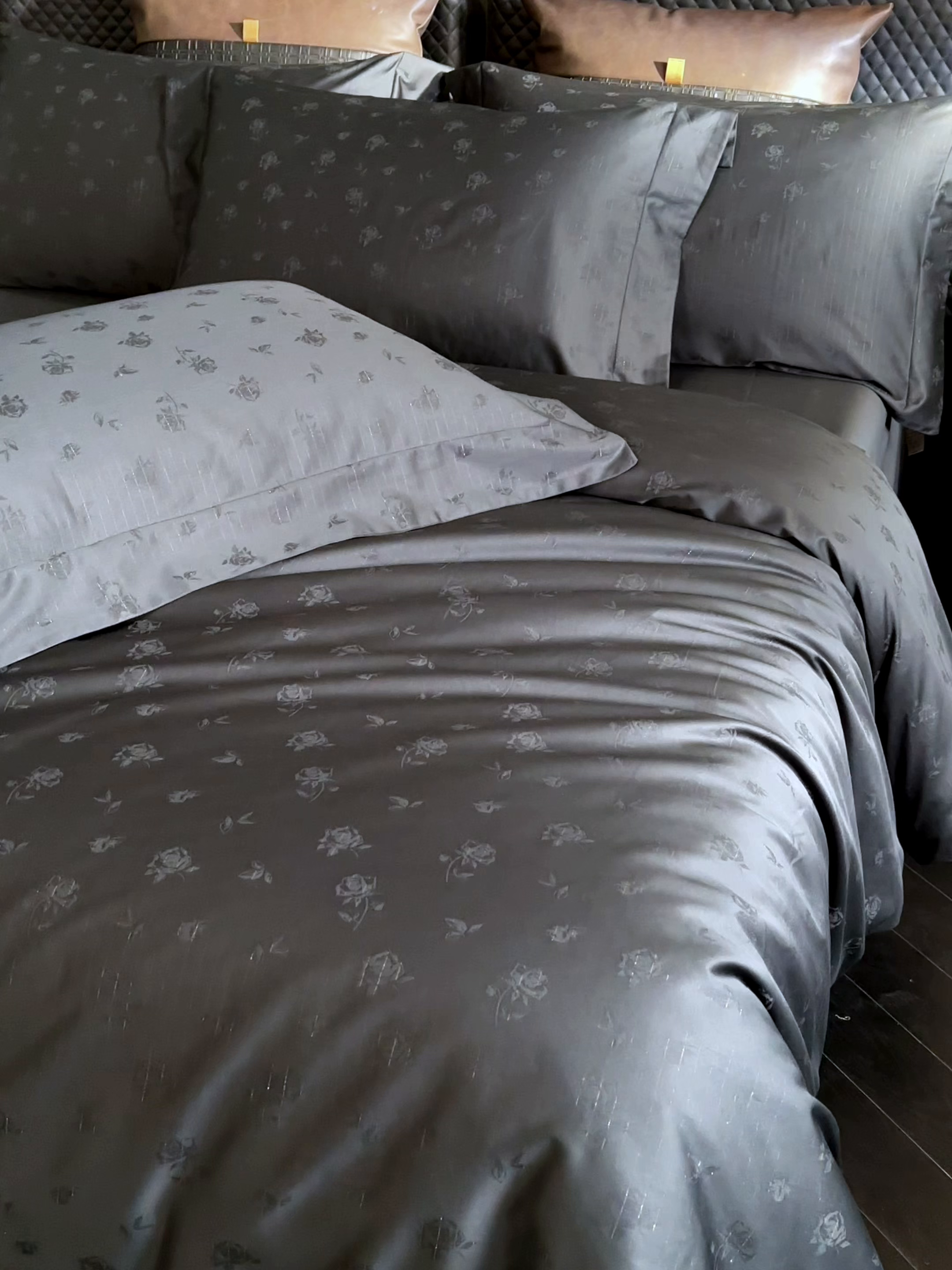 91家纺网 家纺一手货源 找家纺 舒慕家纺 2025新款亲肤舒适高端100S长绒棉纯棉银丝提花四件套 真爱111