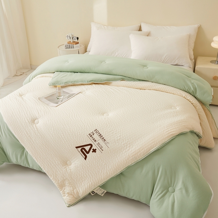 91家纺网 家纺一手货源 找家纺 维洋家纺 2025新款泡泡纱大豆被被子被芯 米黄+水绿