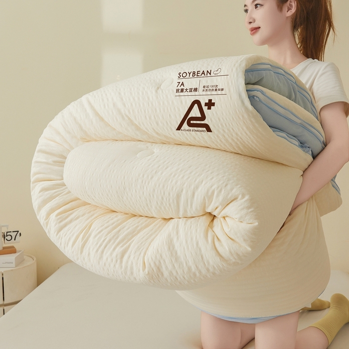 91家纺网 家纺一手货源 找家纺 维洋家纺 2025新款泡泡纱大豆被被子被芯 米黄+湖水蓝