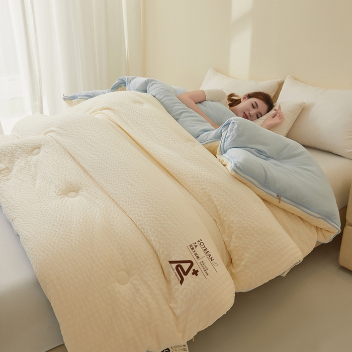 91家纺网 家纺一手货源 找家纺 维洋家纺 2025新款泡泡纱大豆被被子被芯 米黄+湖水蓝