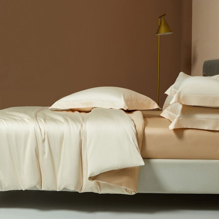 91家纺网 家纺一手货源 找家纺 柔觉家纺 2025新款100支长绒棉A类纯色双拼素色全棉四件套 香草色＆奶酪黄