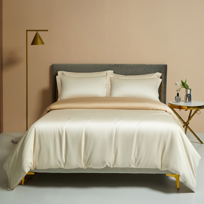 91家纺网 家纺一手货源 找家纺 柔觉家纺 2025新款100支长绒棉A类纯色双拼素色全棉四件套 香草色＆奶酪黄