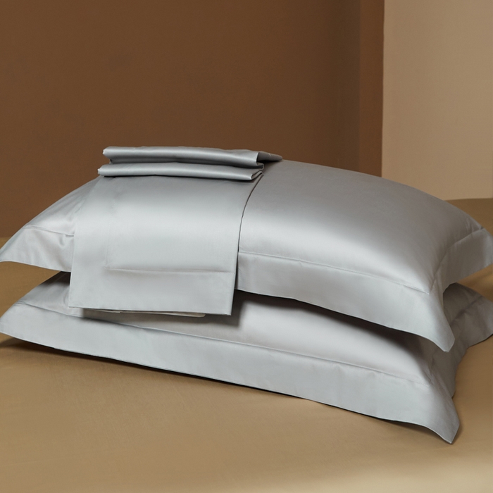 91家纺网 家纺一手货源 找家纺 柔觉家纺 2025新款100支长绒棉A类纯色双拼素色全棉四件套 浅银灰＆香槟金