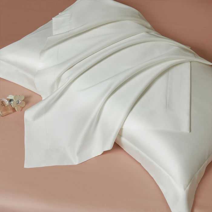 91家纺网 家纺一手货源 找家纺 柔觉家纺 2025新款100支长绒棉A类纯色双拼素色全棉四件套 纯洁白＆粉豆沙