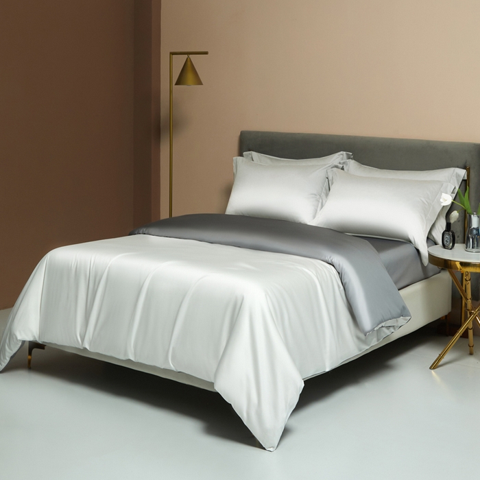 91家纺网 家纺一手货源 找家纺 柔觉家纺 2025新款100支长绒棉A类纯色双拼素色全棉四件套 纯洁白＆富贵灰