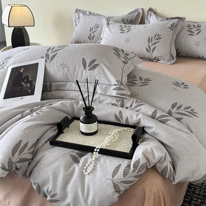 91家纺网 家纺一手货源 找家纺 遇安家纺 2025新款加厚全棉生态磨毛印花四件套 叶韵