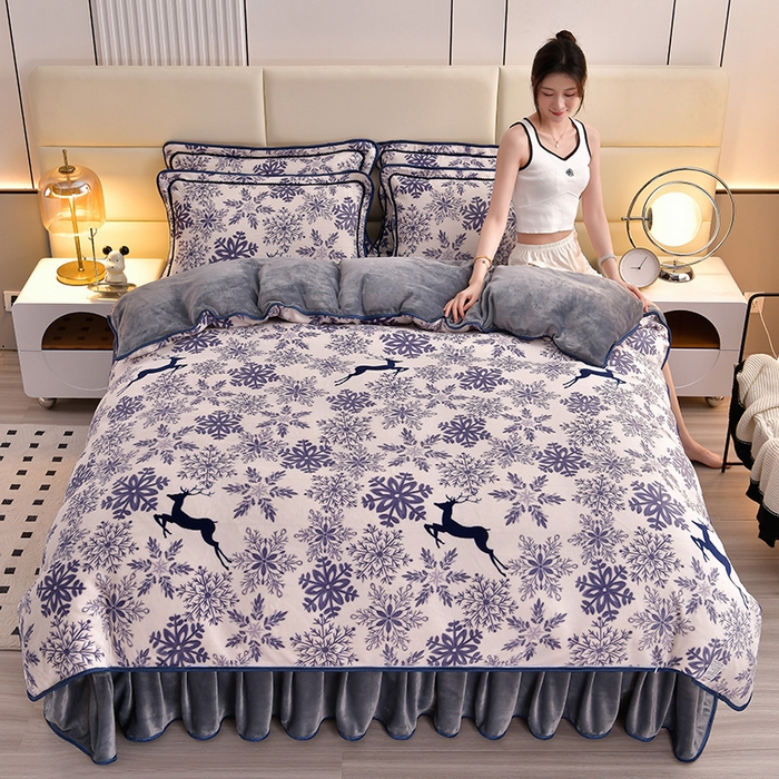 91家纺网 家纺一手货源 找家纺 梦宴 2025新款冬季牛奶绒加厚保暖床裙款法兰绒珊瑚绒四件套床上用品 圣诞鹿